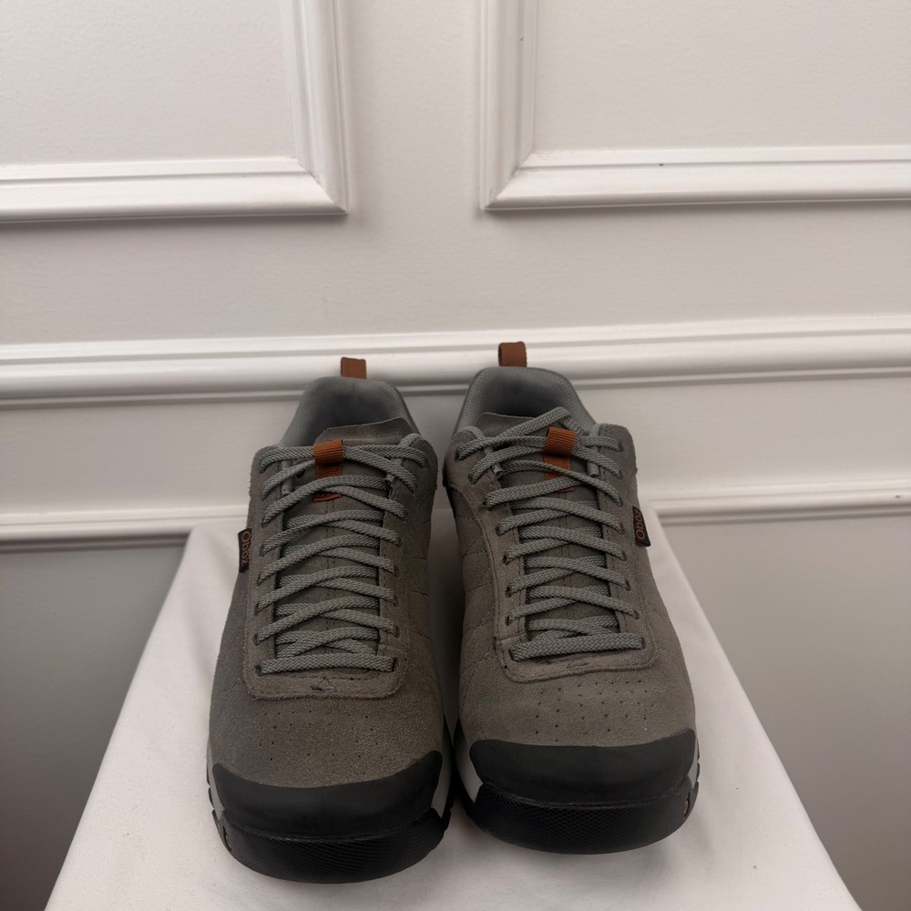 Oboz Bozeman Low Mens Hiking Shoes Gray Suede Sneakers 8.5 74201